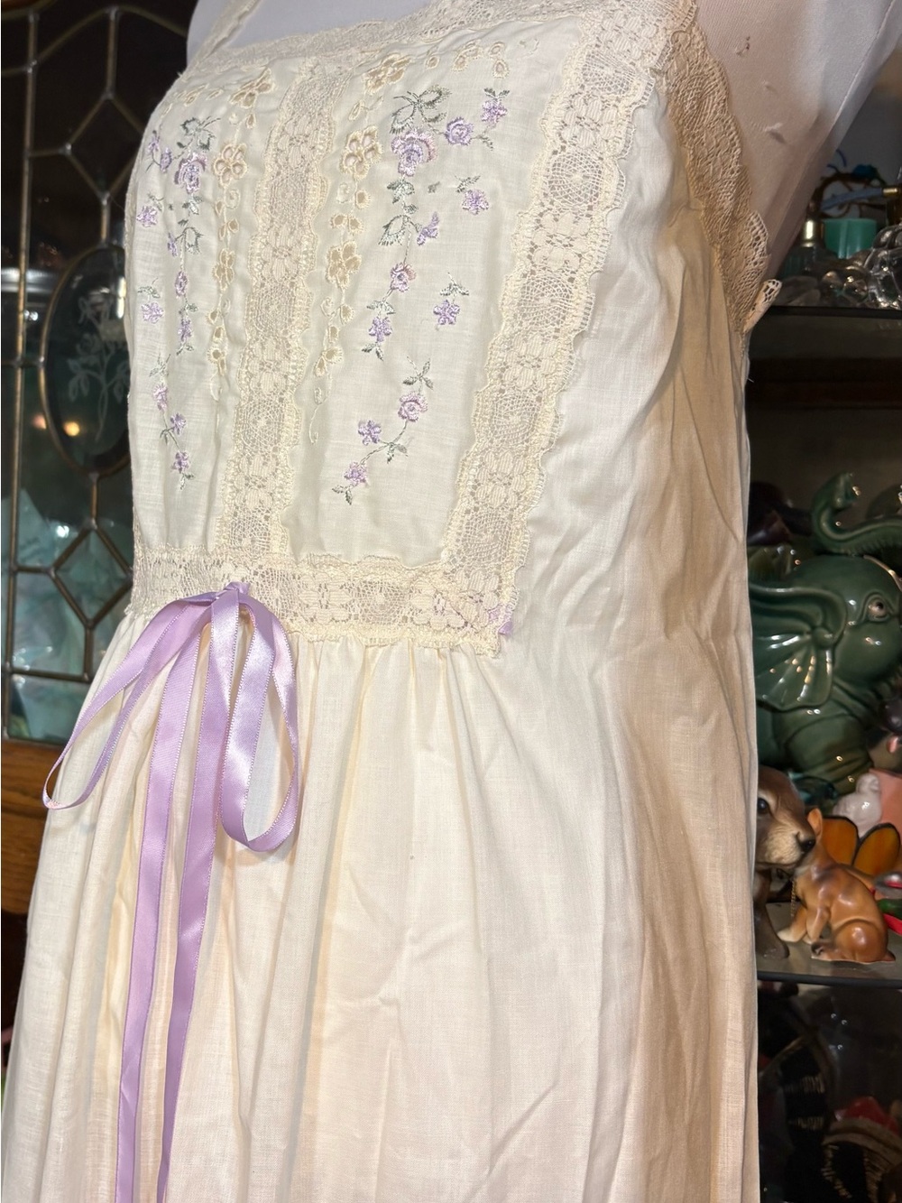 vintage Pinehurst Lingerie prairie-style sleepwear gown light yellow small - Picture 4 of 15